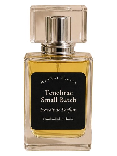 Frasco de Tenebrae, de MadHat Scents