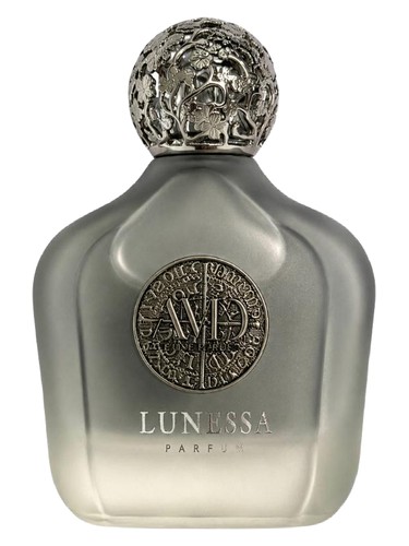 Frasco de Lunessa, de AMD Perfumes