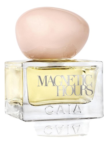 Frasco de Magnetic Hours, de Caia Cosmetics
