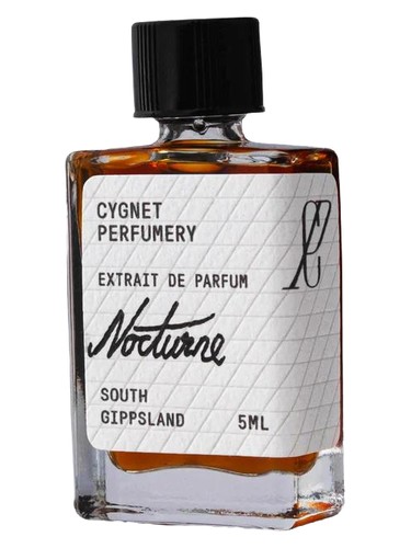 Frasco de Nocturne, de Cygnet Perfumery