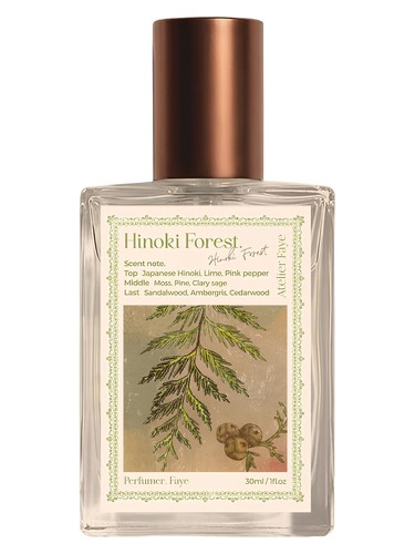 Frasco de Hinoki Forest, de Atelier Faye
