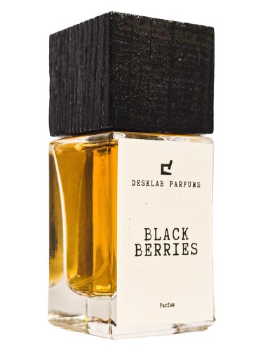 Frasco de Black Berries — DeskLab Parfums