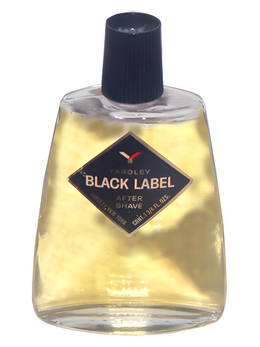 Frasco de Black Label, de Yardley
