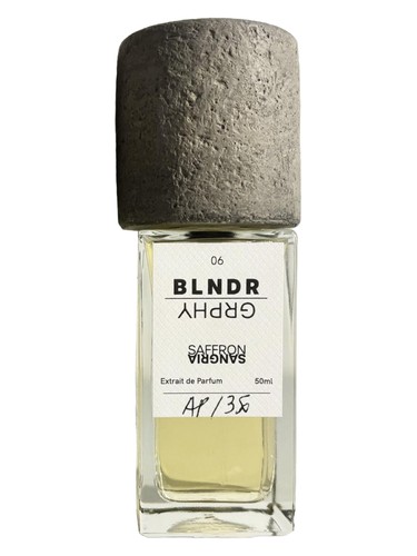 Frasco de Saffron Sangria, de BLNDRGRPHY