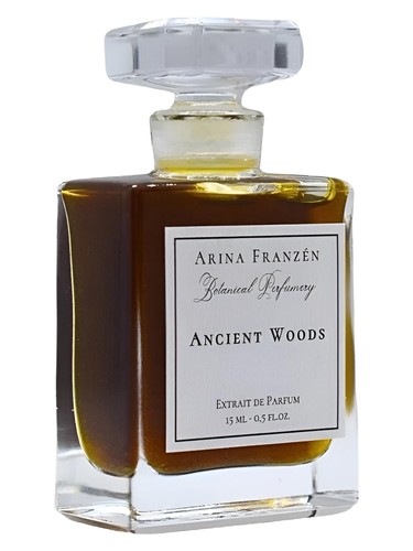 Frasco de Ancient Woods Extrait de Parfum, de Arina Franzén