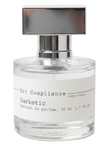 Frasco de Darkotic, de NOT COMPLIANCE