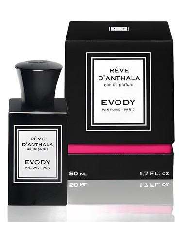 Frasco de Reve d'Anthala, de Evody Parfums