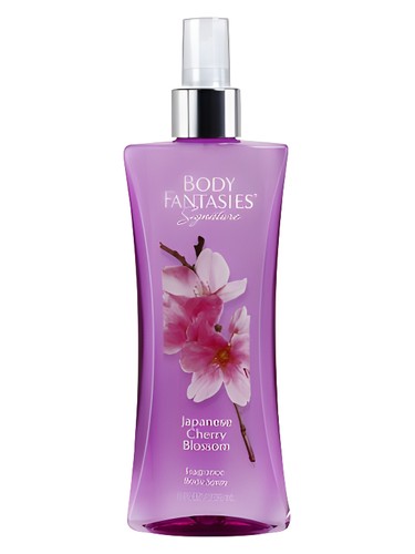 Frasco de Body Fantasies Signature Japanese Cherry Blossom — Parfums de Coeur