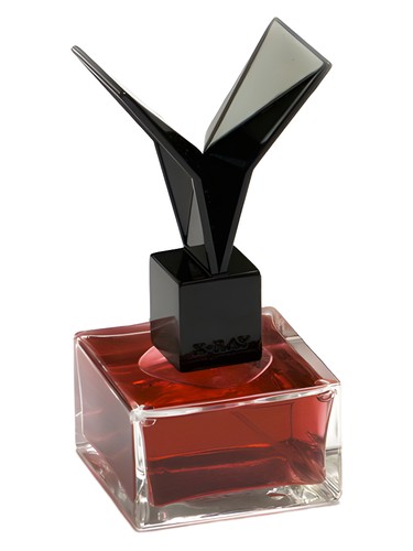 Frasco de Lacquered Rose, de X-Ray