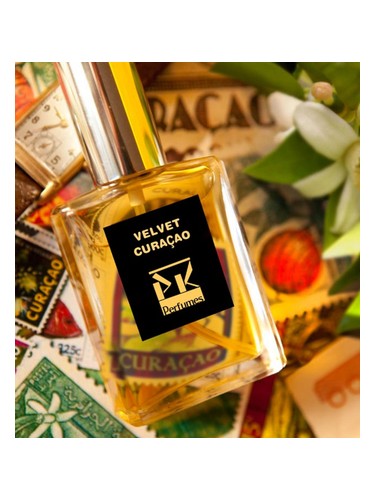 Frasco de Velvet Curacao — PK Perfumes