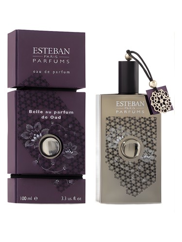 Frasco de Belle au Parfum de Oud, de Esteban