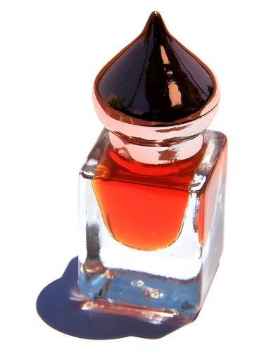 Frasco de More Beauty Than Beast, de The Rising Phoenix Perfumery