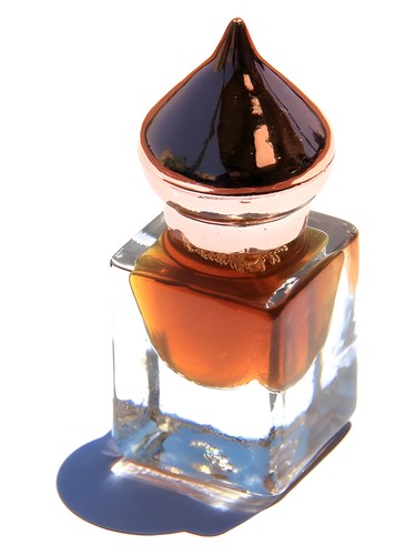 Frasco de Preda, de The Rising Phoenix Perfumery