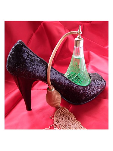 Frasco de Scarlet, de Bud Parfums