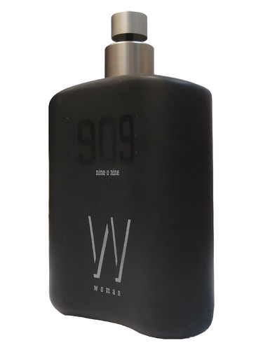 Frasco de 909 Nine O Nine Woman, de B&B Cosmetics