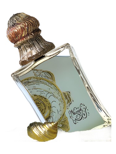 Frasco de Nazeeh, de Junaid Perfumes