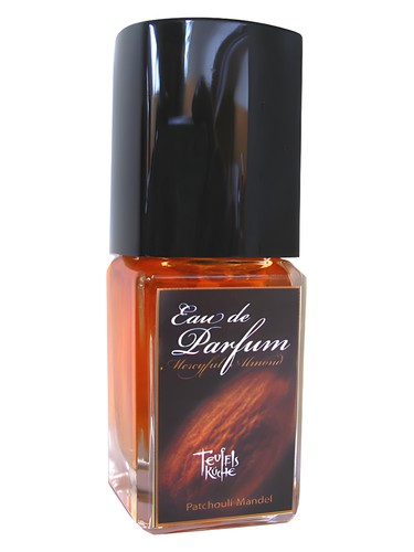 Frasco de Patchouli Mercyful Almond, de Teufels Kuche