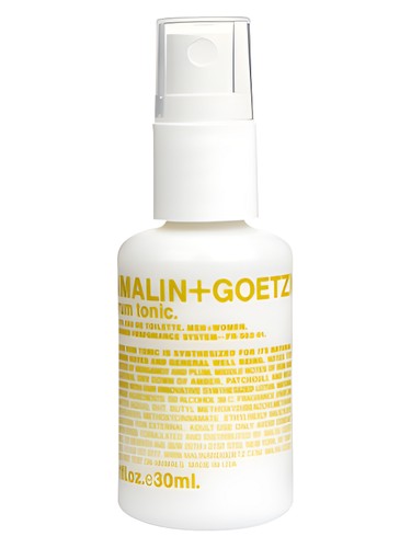 Frasco de Rum Tonic, de Malin+Goetz