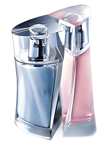Frasco de Embrace Her — Oriflame
