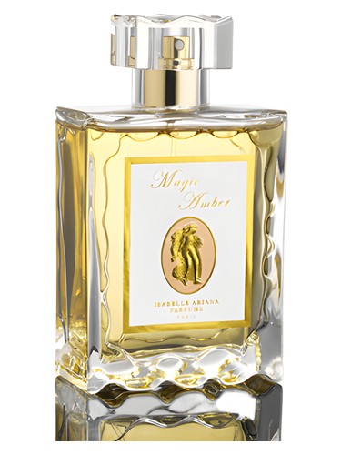 Frasco de Magic Amber, de Isabelle Ariana Parfums