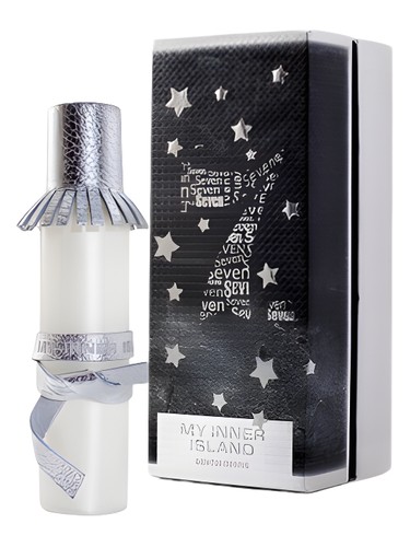 Frasco de Seven Stars — My Inner Island Parfums