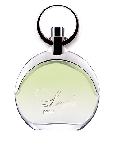 Frasco de Leyla Pastel, de Atelier Ulric Fragrances
