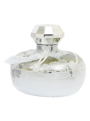 Frasco de Chic Oud, de Lattafa Perfumes