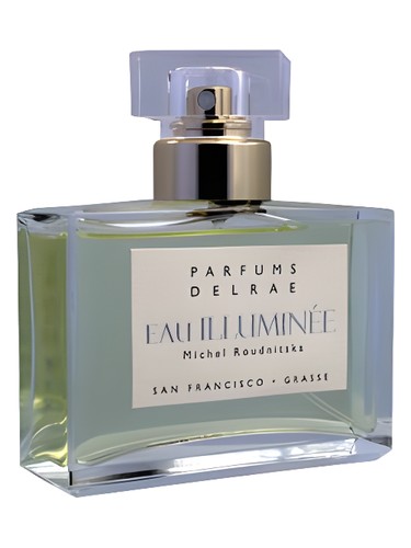 Frasco de Eau Illuminee, de Parfums DelRae