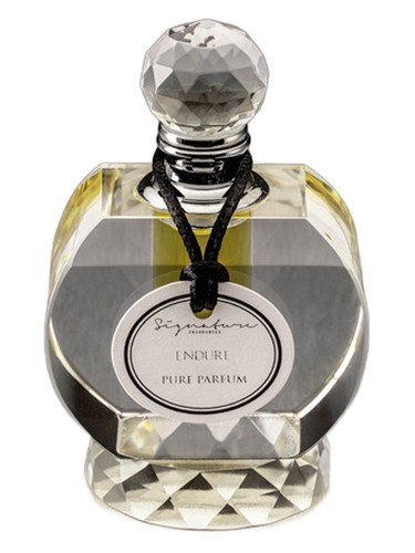 Frasco de Endure, de Signature Fragrances