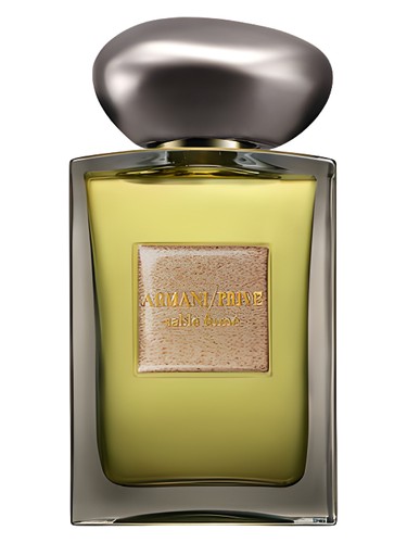 Frasco de Sable Fume, de Giorgio Armani