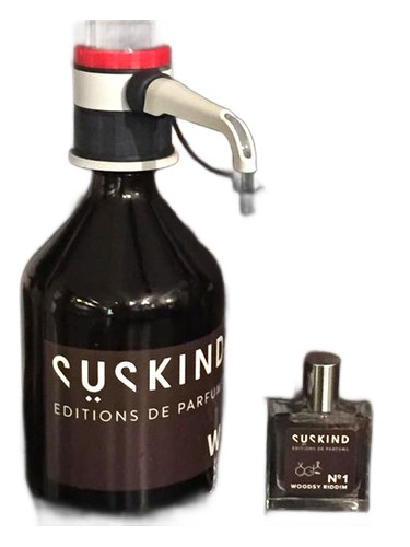 Frasco de No. 1 Woodsy Riddim, de Suskind Editions de Parfums