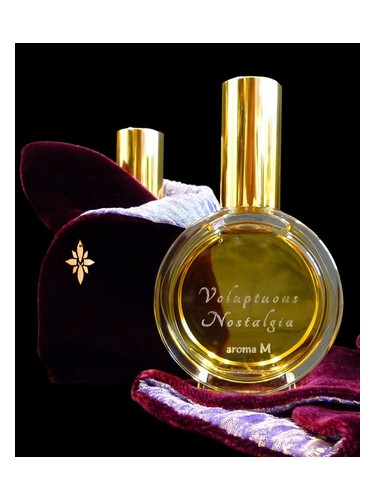 Frasco de Voluptuous Nostalgia, de Aroma M