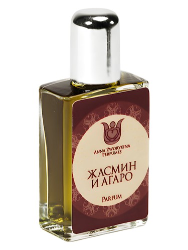 Frasco de Jasmine and Agarwood, de Anna Zworykina Perfumes