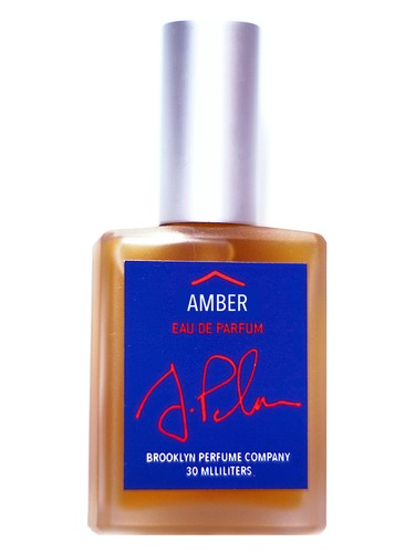 Frasco de BPC Amber, de Brooklyn Perfume Company