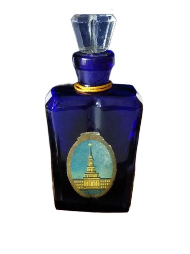 Frasco de Огни Москвы (Moscow Lights) Parfum, de Новая Заря (The New Dawn)