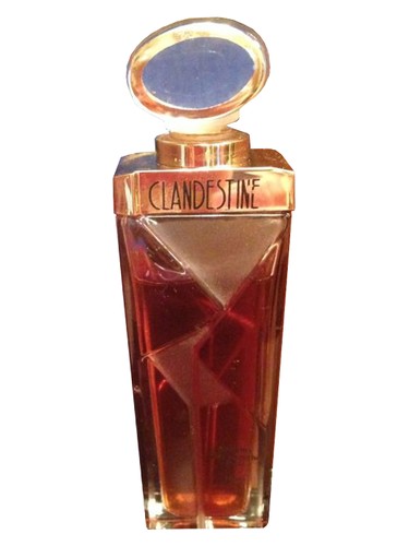 Frasco de Clandestine Parfum, de Guy Laroche