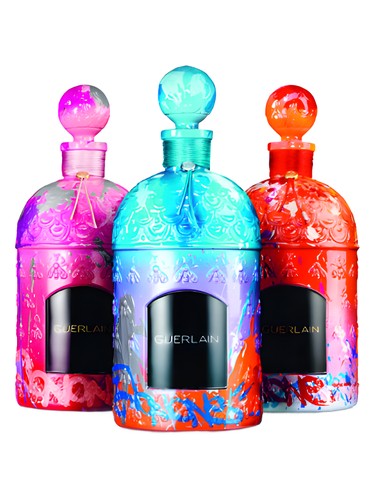 Frasco de La Petite Robe Noire Extrait, de Guerlain