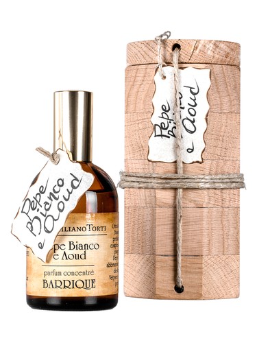Frasco de Pepe Bianco e Aoud, de Il Profumiere