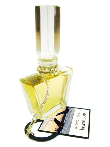 Frasco de Belaya Noch, de Art Deco Perfumes