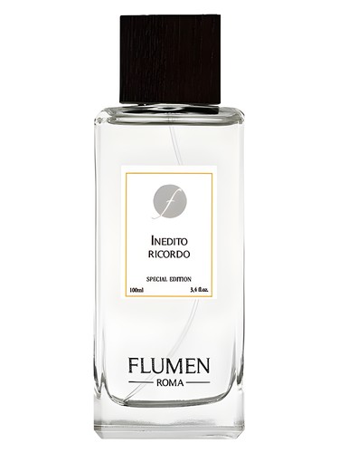 Frasco de Inedito Ricordo, de Flumen Profumi