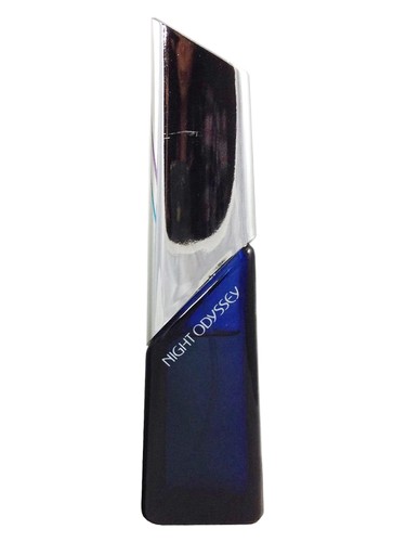 Frasco de Night Odyssey, de Avon