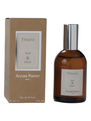 Frasco de Rose & Neroli, de Accord Parfait