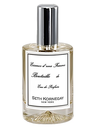 Frasco de Essence D Une Femme, de Seth Kornegay