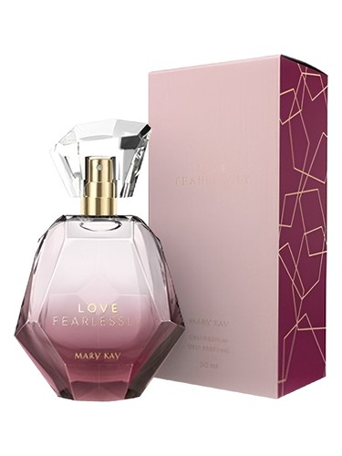 Frasco de Love Fearlessly, de Mary Kay