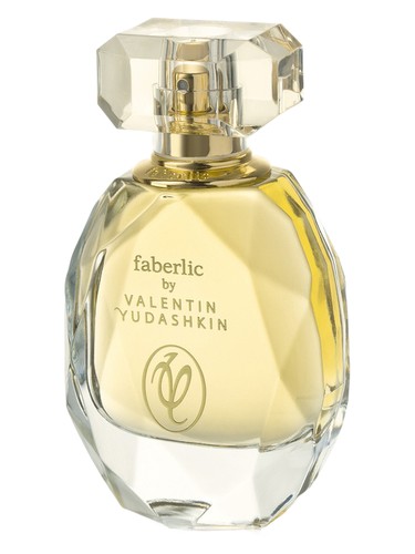 Frasco de Faberlic by Valentin Yudashkin Gold — Faberlic