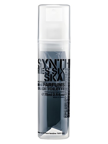 Frasco de Comme des Garcons Series 6 Synthetic: Skai — Comme des Garcons
