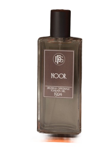 Frasco de Noor, de DFG1924