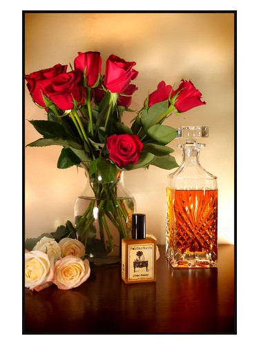 Frasco de Estate Rosewood — Solstice Scents