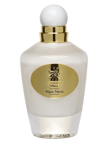 Frasco de Aqua Nero, de Maison Du Sage