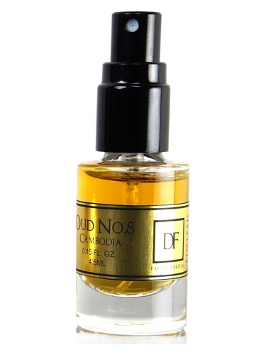 Frasco de Oud No. 8, de Darkwood Forest